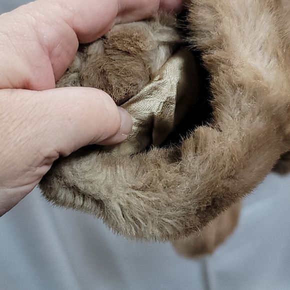 Beautiful Vintage Woman's Faux Fur Waist Length Jacket - Picture 9 of 12